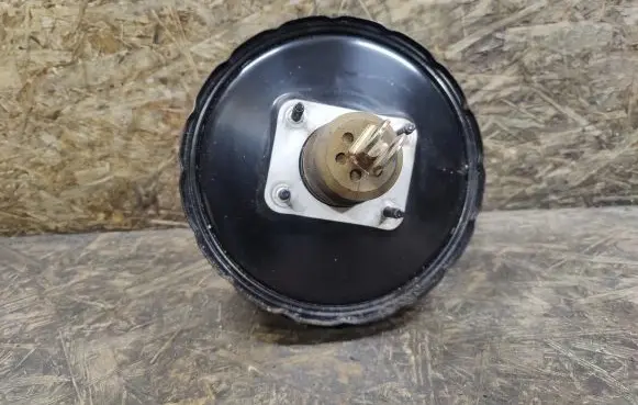 KIA Magentis Brake booster