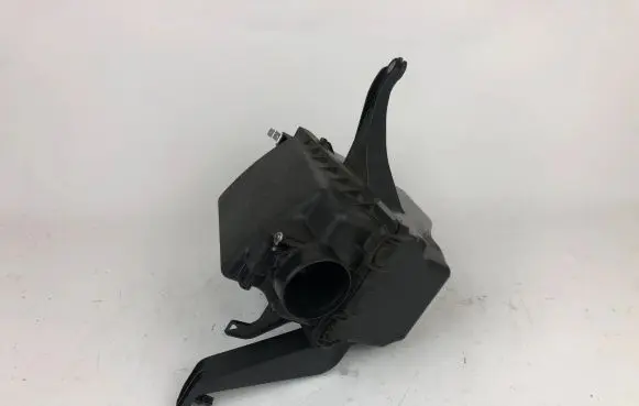 Toyota Mirai Air filter box 1770077270 014140663