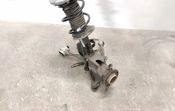 BMW 4 F32 F33 Front wheel hub spindle knuckle