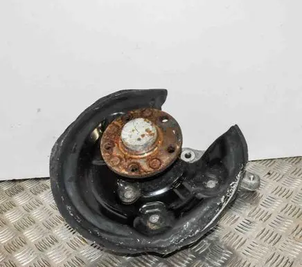 Volkswagen PASSAT CC Rear wheel hub