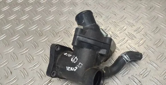 Thermostat/thermostat housing