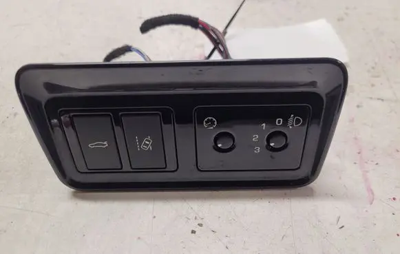 Jaguar XE Headlight level height control switch GX7311654GC