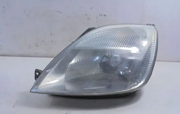 Ford Fiesta Headlight/headlamp