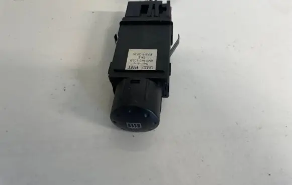 Audi TT Mk1 Windscreen/window heater switch 8n0941503b