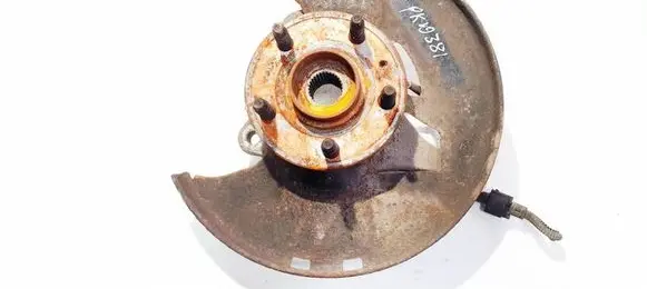 Front wheel hub