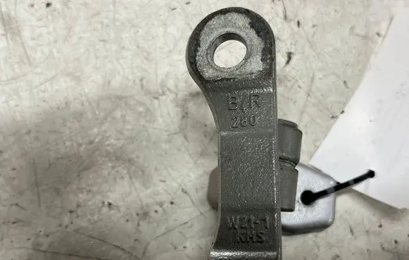 Opel Vectra C Rear door upper hinge B280R BR280 W211KMS