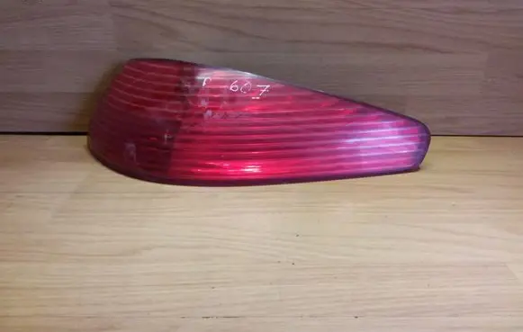 Peugeot 607 Rear/tail lights