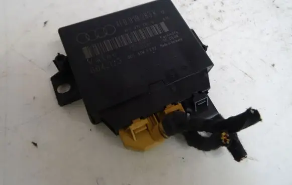 Audi Q7 4L Parking PDC control unit/module 4F0919283K
