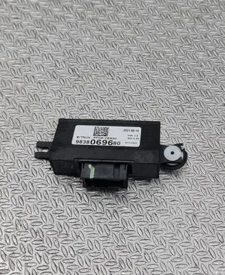 DS Automobiles 9 Door control unit/module 9838069680 20210510 0111902