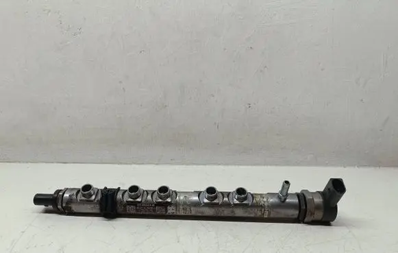 BMW 1 E81 E87 Fuel main line pipe 7809127 748285 0445214182