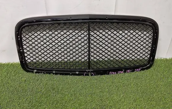 Bentley Flying Spur Front grill 4W0853667