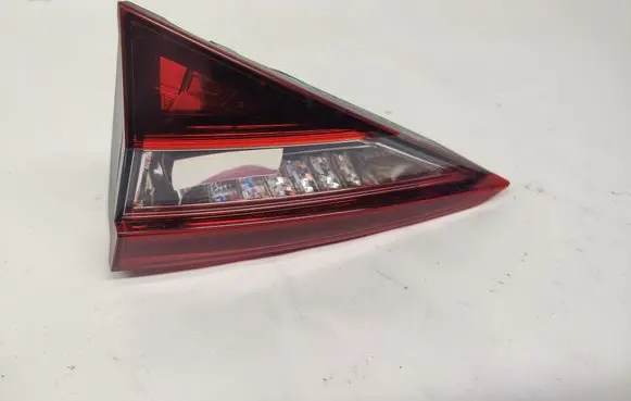 Tailgate rear/tail lights