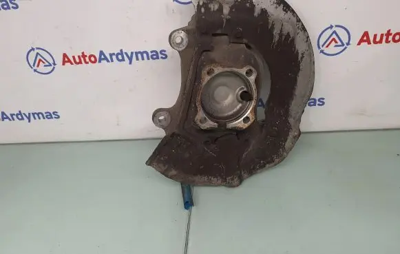 BMW 5 E60 E61 Front wheel hub spindle knuckle 6760954 31216760954