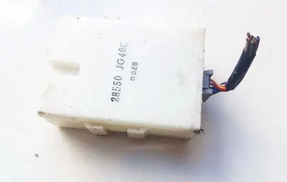 Toyota Avensis T270 Other control units/modules 28550JG40C