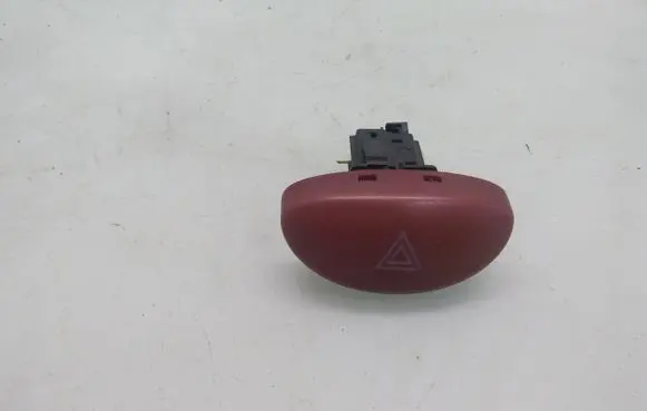 Peugeot 206 CC Hazard light switch