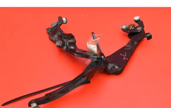 Volkswagen Caddy Front door hinge set 2K0843335A