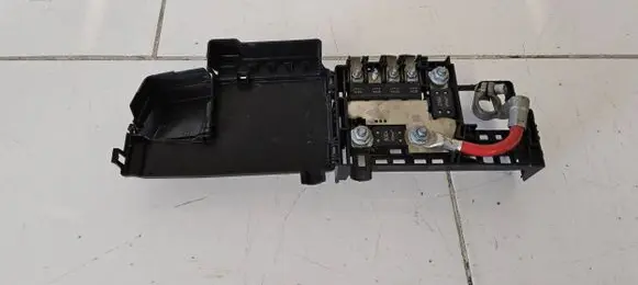 Opel Insignia A Positive cable (battery) 525230582