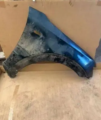 Mitsubishi Pajero Fender