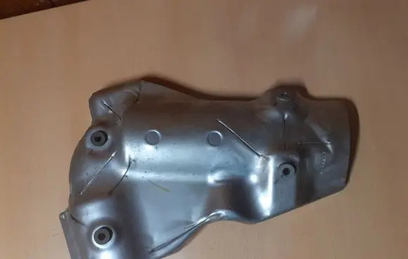 Chevrolet Malibu Exhaust heat shield 12669128 6D32017