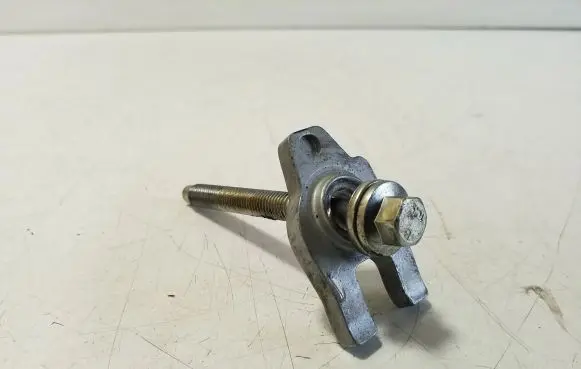 Nissan X-Trail T32 Fuel Injector clamp holder