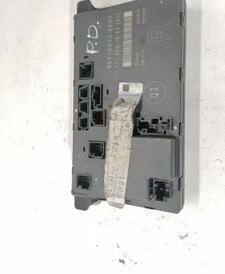 Mercedes-Benz E W211 Door control unit/module 2118201685
