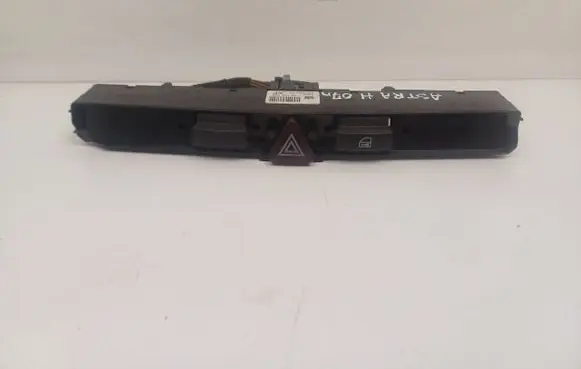 Opel Astra H Hazard light switch 03758075XF