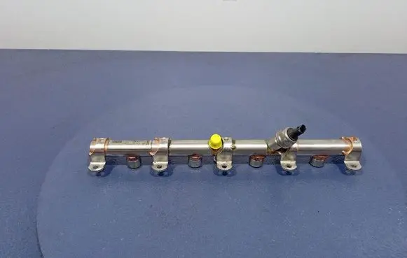 Porsche Panamera (970) Fuel main line pipe 0P2133315A