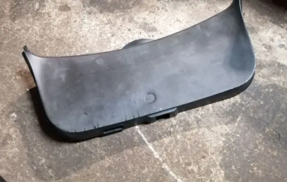 Mazda CX-7 Tailgate/boot lid cover trim EG2168960