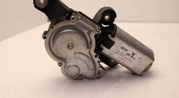 Fiat 500L Rear window wiper motor 