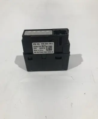 Seat Leon (5F) USB socket connector 5Q0035726L