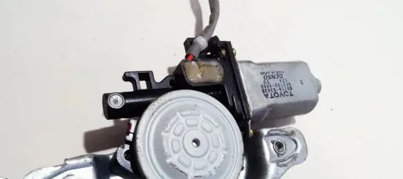 Lexus IS 200-300 Rear door window regulator motor 8571053030 062100-9850