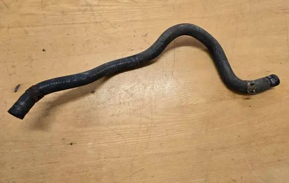 Honda CR-V Engine coolant pipe/hose