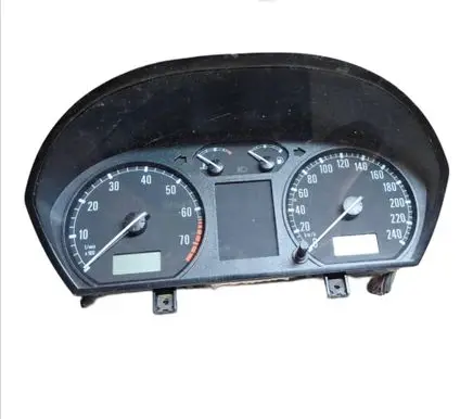 Speedometer (instrument cluster)