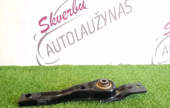 Volkswagen T-Roc Engine mounting bracket 5Q0199855N 16032021 X4SAVPAT2NG83F