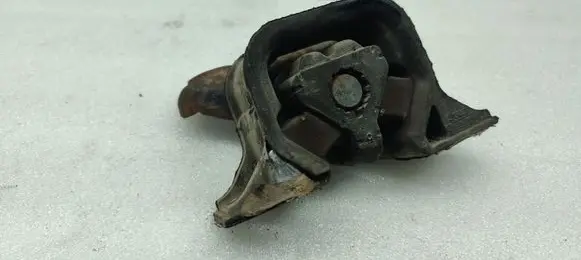 Opel Combo C Engine mount bracket 9227881