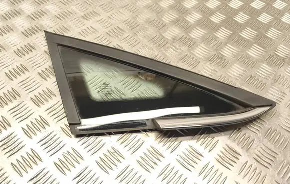 Ford Fiesta Front triangle window/glass 8A61A29710A DOT24M189AS2 43R00048
