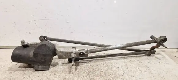 Ford Focus Front wiper linkage and motor Xs4117508bb