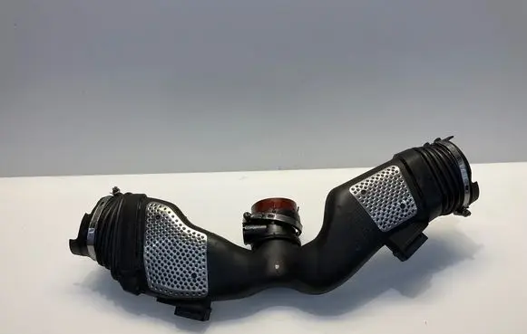 Mercedes-Benz E W211 Turbo air intake inlet pipe/hose A6420943497 0110183A 4010088A