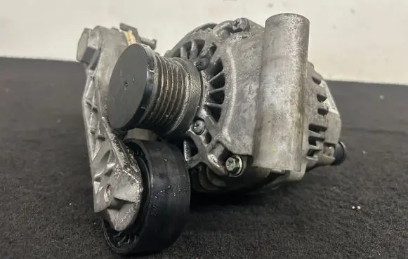 Peugeot 208 Generator/alternator A005TG0881ZEE V757695680
