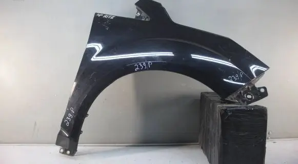 Ford C-MAX II Fender mounting bracket