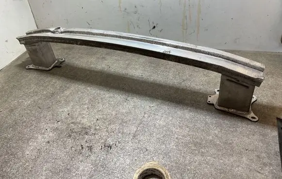 Ford Focus Rear bumper cross member 