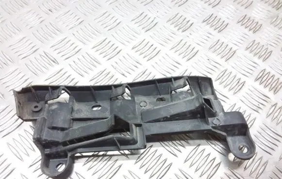 Volkswagen Caddy Bumper support mounting bracket corner 2K0807393