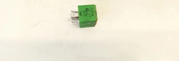 Mercedes-Benz Sprinter W901 W902 W903 W904 Other relay 161919533 12575684