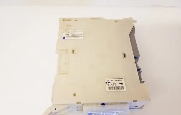 Lexus GS 300 350 430 450H Fuse module 8273030322 507310996