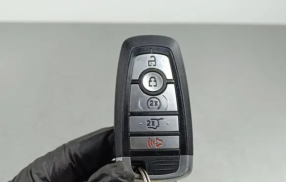 Ford Escape IV Ignition key/card 