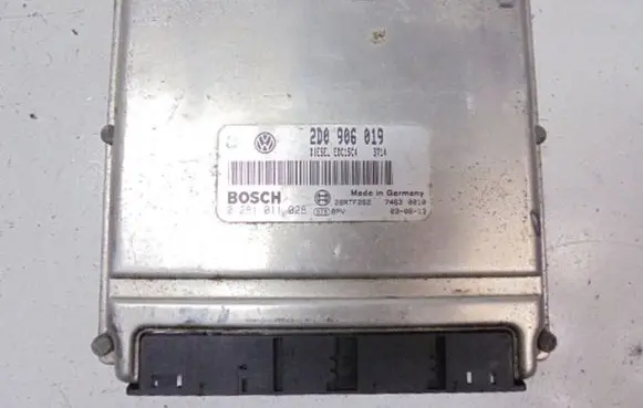 Mercedes-Benz Sprinter W901 W902 W903 W904 Engine control unit/module ECU 2D0906019