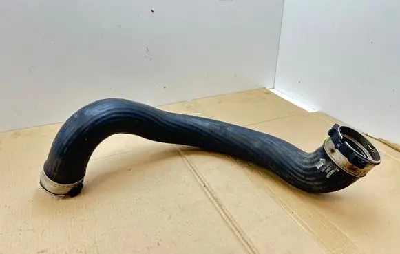 Intercooler hose/pipe