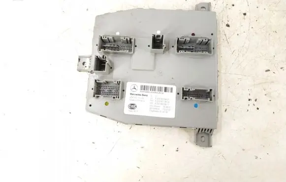 Mercedes-Benz C W205 Comfort/convenience module 2059006921 2059009321