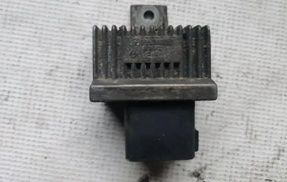 Opel Zafira A Glow plug pre-heat relay 7700115078 BED712