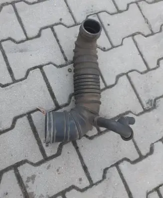 Mitsubishi Pajero Air intake hose/pipe
